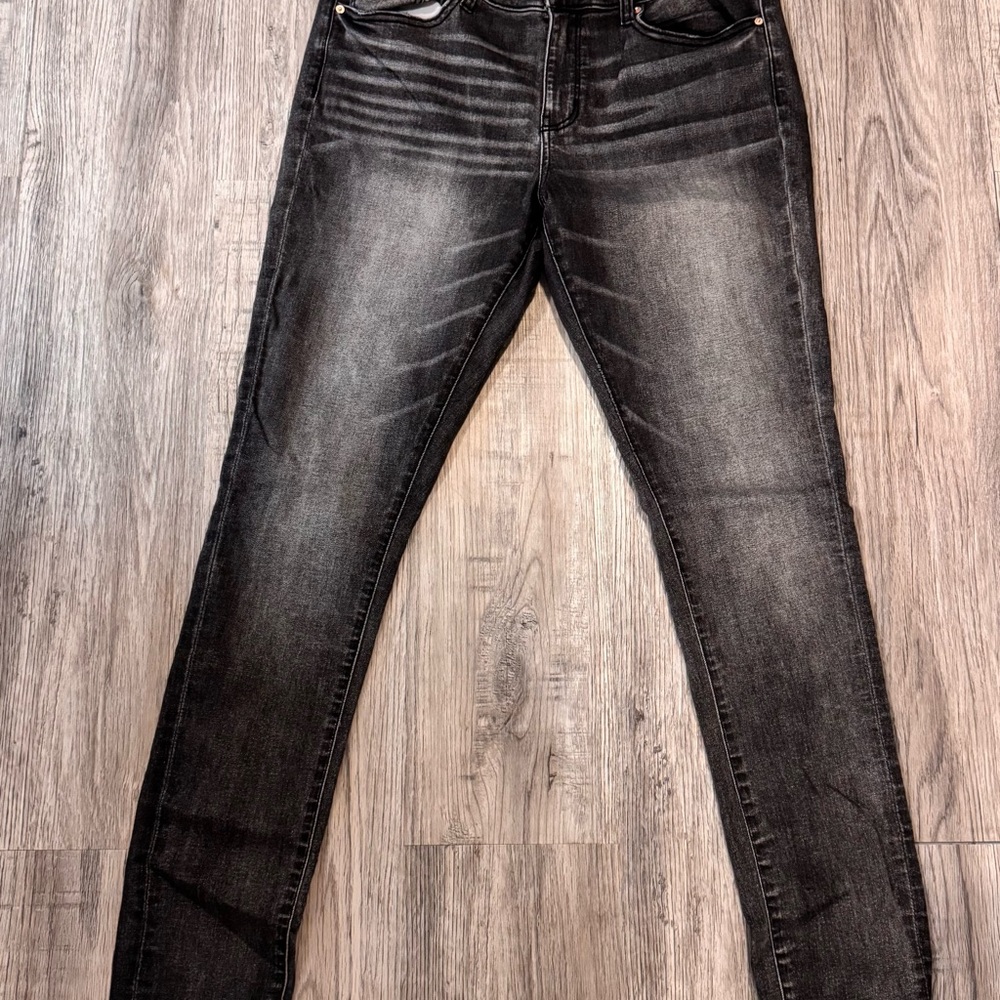 BKE Women's Faded Black Skinny Jeans